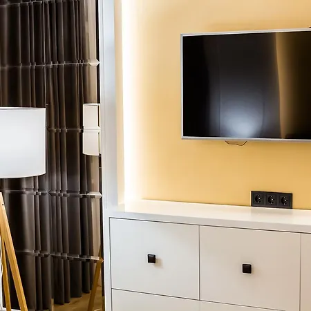 Royal Luxury Apartment On Tsehova 9 Lviv Exterior photo