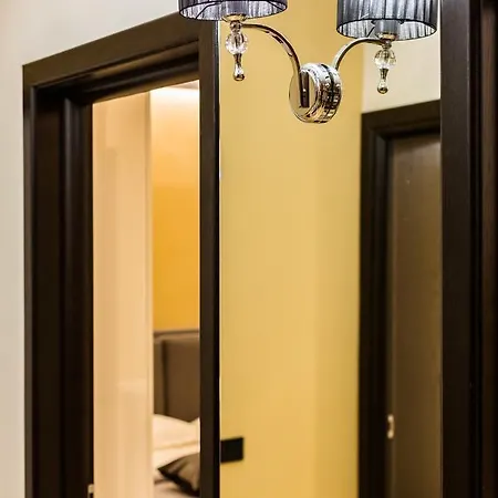 Royal Luxury Apartment On Tsehova 9 Lviv Exterior photo